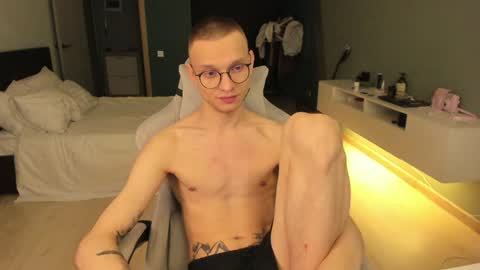 Snapshot of romeo_mercy chatting on 02-09-25, 04:36 Romeo online show from 02-09-25, 04:36