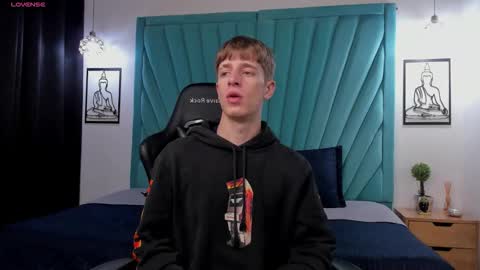 Snapshot of romeo_ricci1 chatting on 11-29-25, 01:14 Romeo Ricci online show from 11-29-25, 01:14