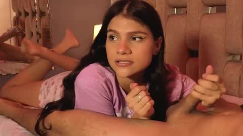 Snapshot of romeoandjulietta_ chatting on 05-30-26, 12:35 RomeoandJulieta online show from 05-30-26, 12:35