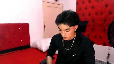 Romeo online show from 11-18-25, 07:18