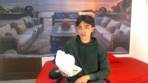 Snapshot of romeomillerr chatting on 01-05-26, 07:17 Romeo online show from 01-05-26, 07:17