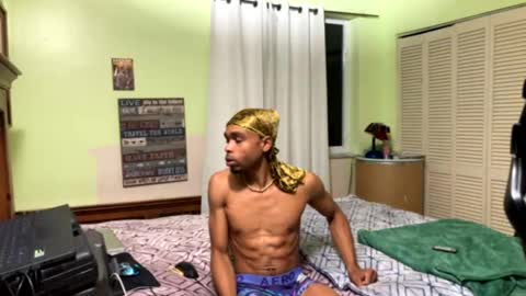 Snapshot of romeotyn chatting on 02-24-25, 02:08 romeotyn online show from 02-24-25, 02:08