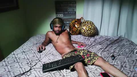 Snapshot of romeotyn chatting on 10-03-25, 11:46 romeotyn online show from 10-03-25, 11:46