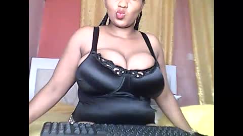 Snapshot of romina_26 chatting on 04-22-26, 08:43 Romina 26 online show from 04-22-26, 08:43