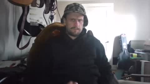 Snapshot of ronniejohnston13 chatting on 03-19-26, 10:03 ronniejohnston13 online show from 03-19-26, 10:03