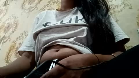 Snapshot of roop_sexy642 chatting on 06-20-26, 03:20 roop_sexy642 online show from 06-20-26, 03:20