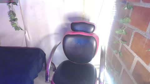 roos_veyker online show from 04-21-26, 01:53