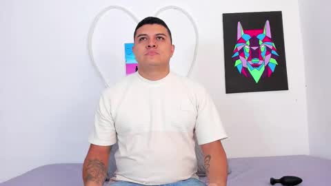 Snapshot of rooxxyy_ chatting on 11-14-25, 12:09 online show from 11-14-25, 12:09