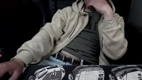 roquet8672 online show from 04-26-26, 01:36