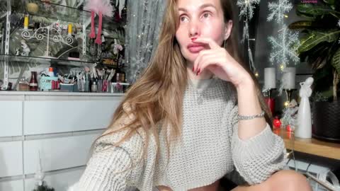 Aurora online show from 12-18-24, 11:08