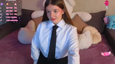 roraline_lov online show from 04-04-26, 04:15