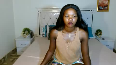 Snapshot of rorennah chatting on 05-15-26, 06:59 Rorenah online show from 05-15-26, 06:59