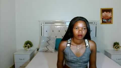 Snapshot of rorennah chatting on 06-12-26, 06:51 Rorenah online show from 06-12-26, 06:51