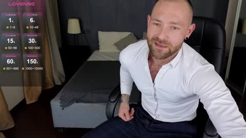 Snapshot of roryreed chatting on 12-11-24, 12:44 Rory Reed online show from 12-11-24, 12:44
