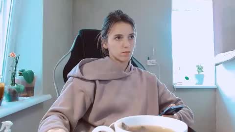 rosa843850 online show from 09-12-25, 08:47