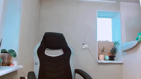 rosa843850 online show from 09-30-25, 03:06