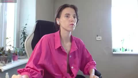 Snapshot of rosa843850 chatting on 06-27-26, 02:23 rosa843850 online show from 06-27-26, 02:23