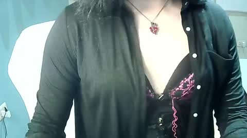 Rosa online show from 10-17-25, 03:53