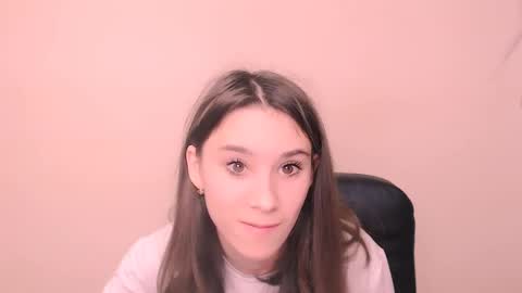 Snapshot of rosalais_ chatting on 10-22-25, 07:08 Rose online show from 10-22-25, 07:08