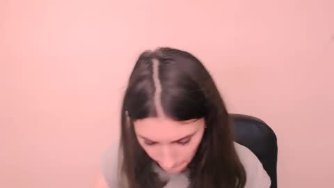 Snapshot of rosalais_ chatting on 11-08-25, 07:30 Rose online show from 11-08-25, 07:30