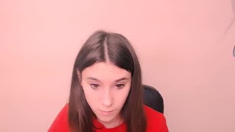 Snapshot of rosalais_ chatting on 11-13-25, 08:02 Rose online show from 11-13-25, 08:02