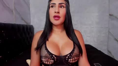 ROSALIA insta rosalia 10hoot online show from 04-16-26, 07:47