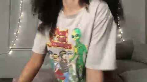 Snapshot of rosalinatoosexy chatting on 04-28-26, 04:39 Rosalina online show from 04-28-26, 04:39