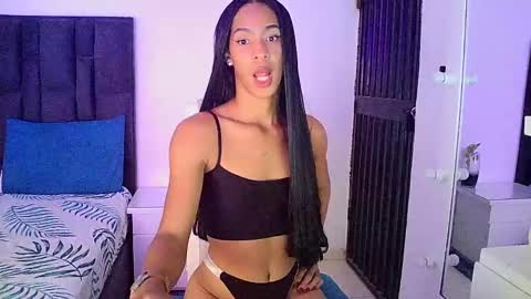 Snapshot of rosalindasexy chatting on 01-08-25, 07:45 Rosalinda online show from 01-08-25, 07:45