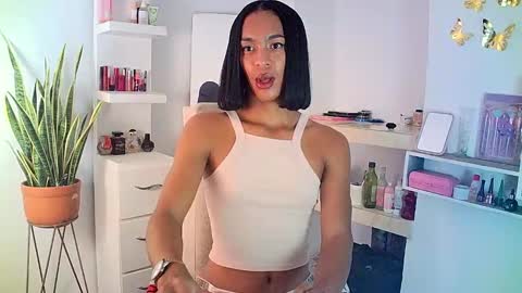 Snapshot of rosalindasexy chatting on 03-04-25, 05:42 Rosalinda online show from 03-04-25, 05:42