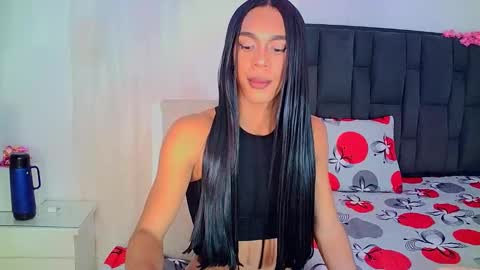 Snapshot of rosalindasexy chatting on 11-30-25, 06:06 Rosalinda online show from 11-30-25, 06:06