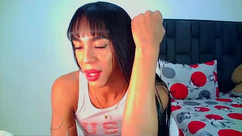 Snapshot of rosalindasexy chatting on 06-08-26, 06:14 Rosalinda online show from 06-08-26, 06:14