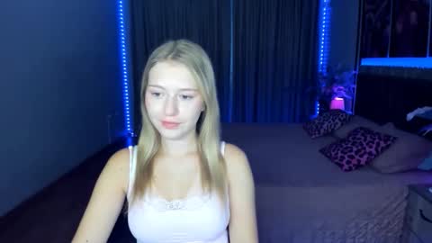 Snapshot of rosarising chatting on 06-02-26, 04:36 RosaRising online show from 06-02-26, 04:36