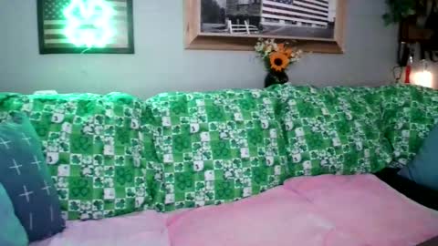 Snapshot of rose211994 chatting on 03-17-26, 10:35 Rose online show from 03-17-26, 10:35