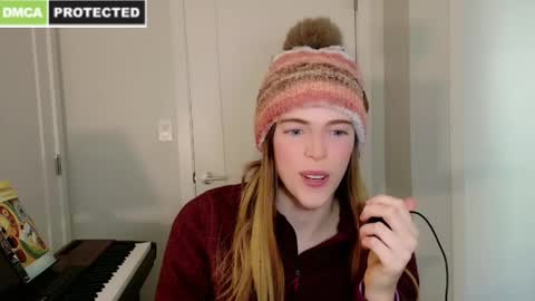 rose77782 online show from 01-30-25, 09:14