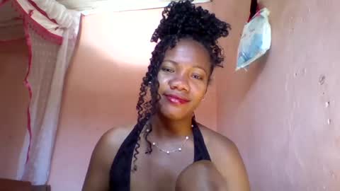 Snapshot of rose9794 chatting on 08-08-26, 07:10 Rose9794 online show from 08-08-26, 07:10