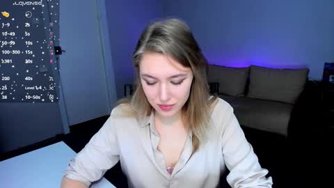 Snapshot of rose_brooks chatting on 01-12-26, 07:41 Rose but u can call me princess online show from 01-12-26, 07:41