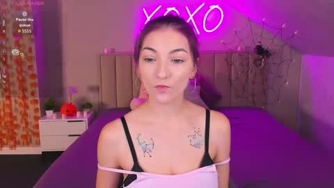 Snapshot of rose_dixon chatting on 11-05-25, 01:27 Kimberlly online show from 11-05-25, 01:27