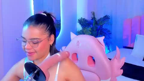 rose_jener06 online show from 06-20-26, 12:14