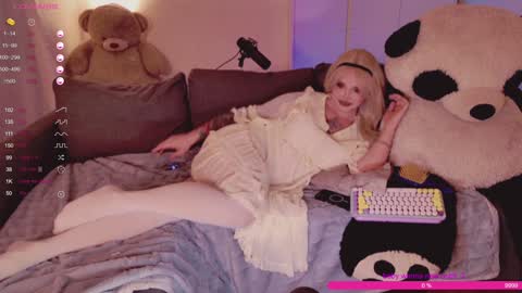 Snapshot of rose_monarch chatting on 12-02-24, 11:07 Rose online show from 12-02-24, 11:07