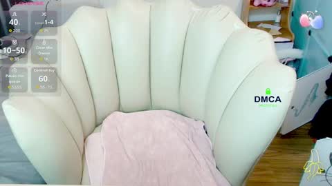 Snapshot of rose_rosemary chatting on 04-23-26, 01:29 Rose online show from 04-23-26, 01:29