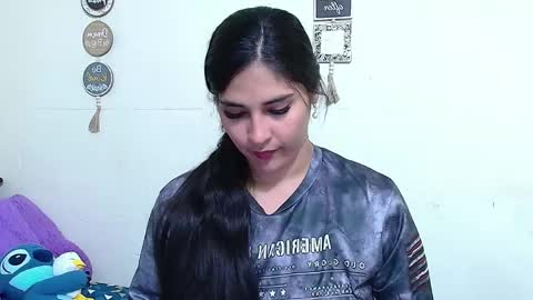 rose_towers4 online show from 04-21-26, 12:01