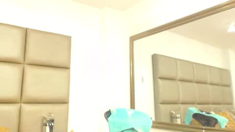 Snapshot of rose_valentiine chatting on 05-27-26, 01:57 rose_valentiine online show from 05-27-26, 01:57