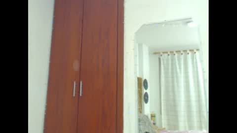 Snapshot of rose_valentiine chatting on 07-18-26, 03:54 rose_valentiine online show from 07-18-26, 03:54