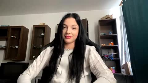 Snapshot of roseannespratling chatting on 03-17-26, 06:50 Izzy 1st stream online show from 03-17-26, 06:50