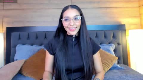 roseaurora online show from 04-06-26, 12:39