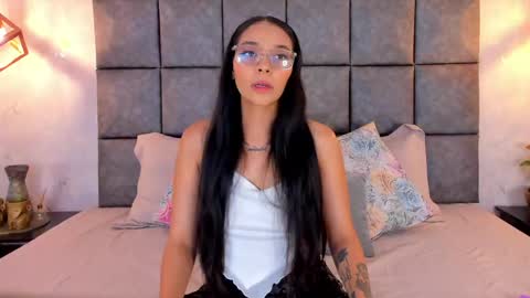roseaurora online show from 06-05-26, 10:43