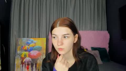 Snapshot of roseblanche2k chatting on 09-26-25, 10:14 Florin online show from 09-26-25, 10:14