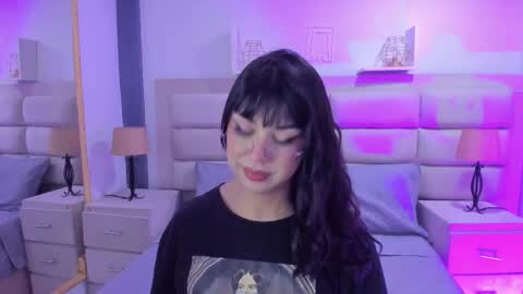 Rose online show from 03-12-25, 01:40