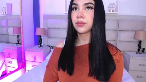 Rose online show from 09-20-25, 02:07