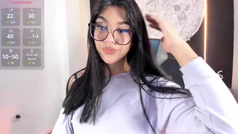 Rose online show from 11-06-25, 01:34